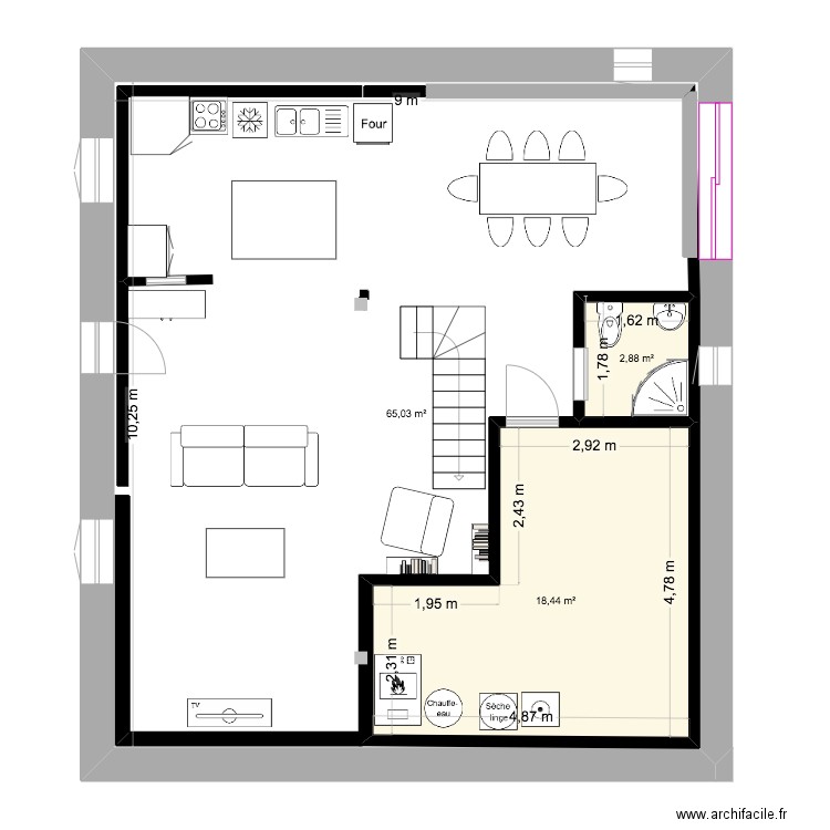 bas. Plan de 3 pièces et 114 m2