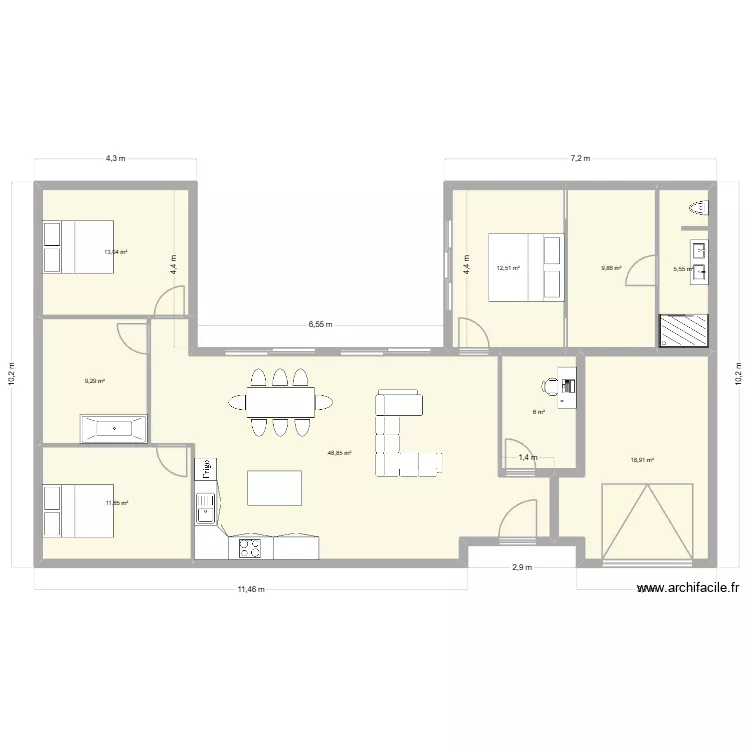 max. Plan de 9 pièces et 136 m²