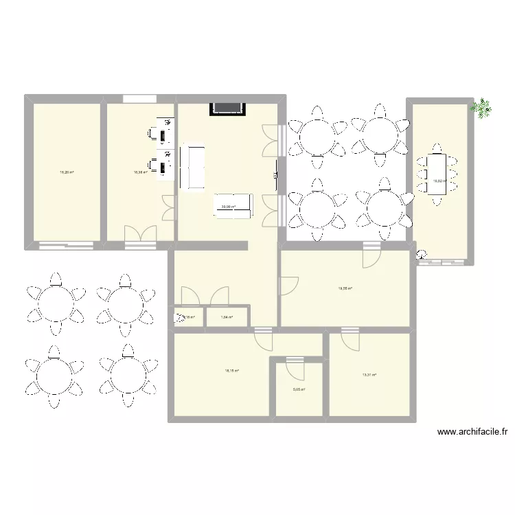 Marcy fete 10 ans. Plan de Marcy fete 10 ans. Plan de