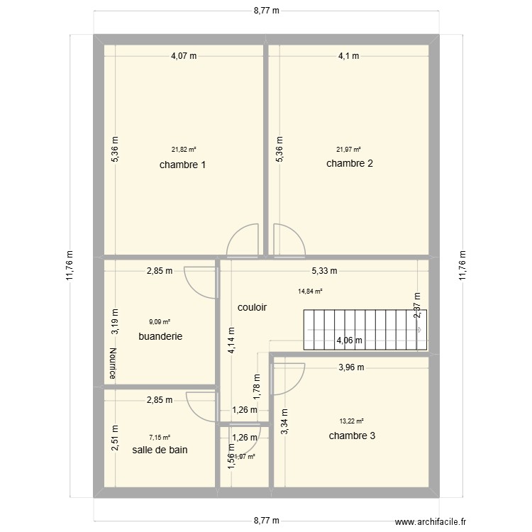 sergio. Plan de 7 pièces et 90 m2