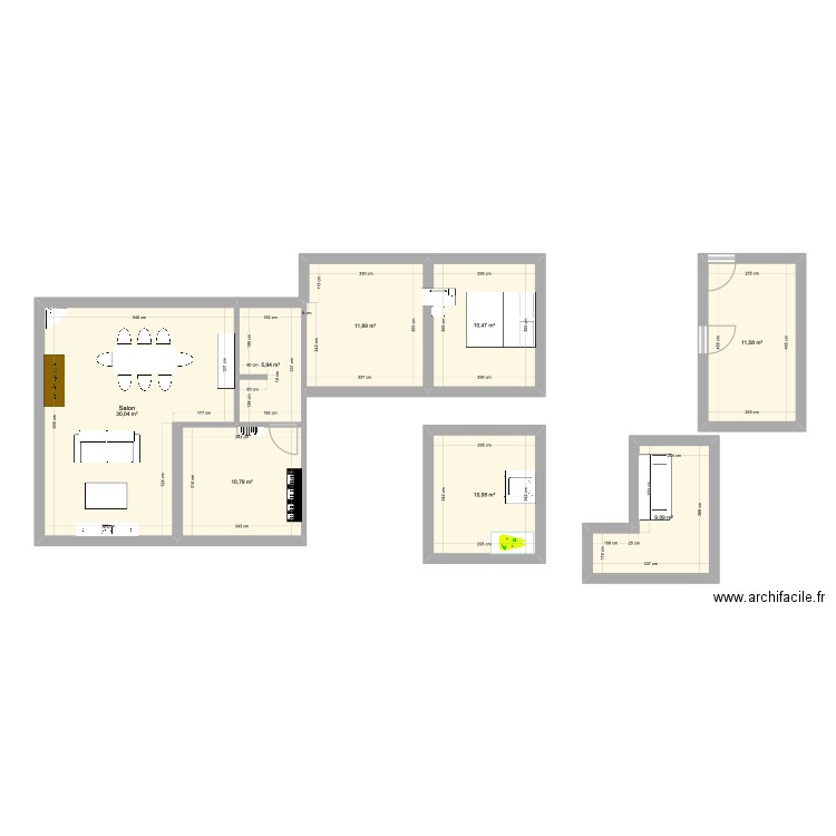 Maison. Plan de 8 pièces et 100 m2