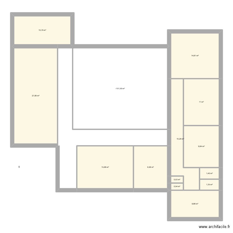LAVEYRON. Plan de 14 pièces et 174 m2