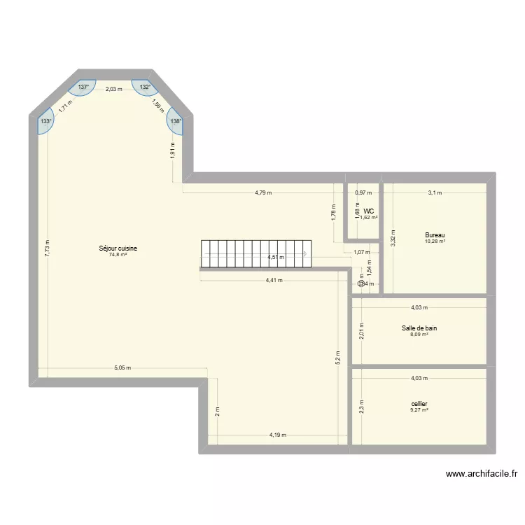244 recques sur courses rdc. Plan de 5 et 104 m² 244 recques sur courses rdc. Plan de 5 et 104 m²