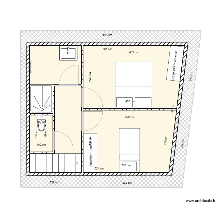 01/05/22. Plan de 7 pièces et 33 m2