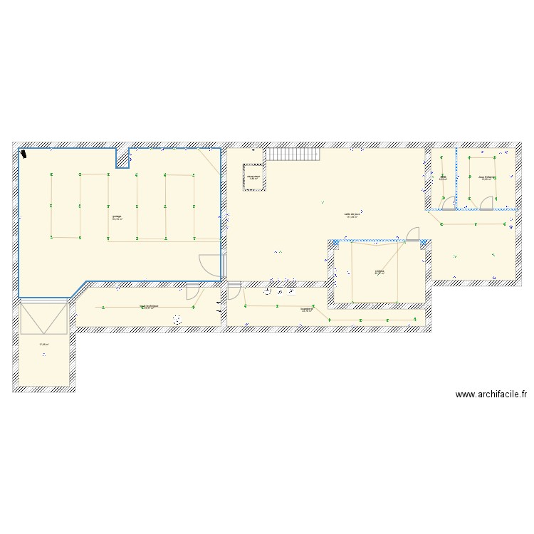 sous sol. Plan de 9 pièces et 347 m2