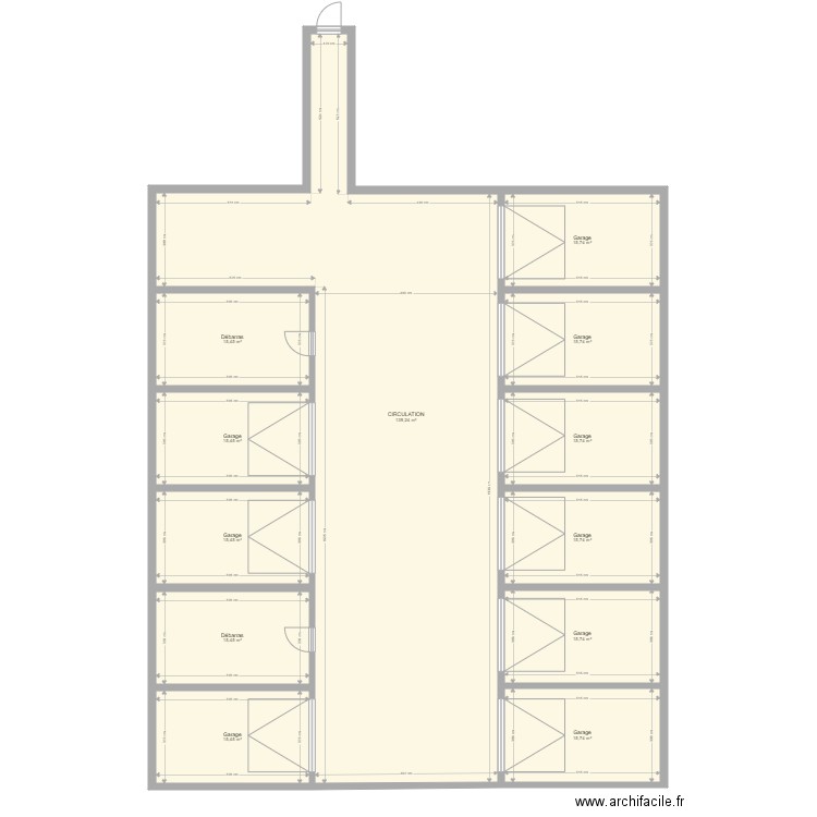 garage partie sud est. Plan de 12 pièces et 311 m2