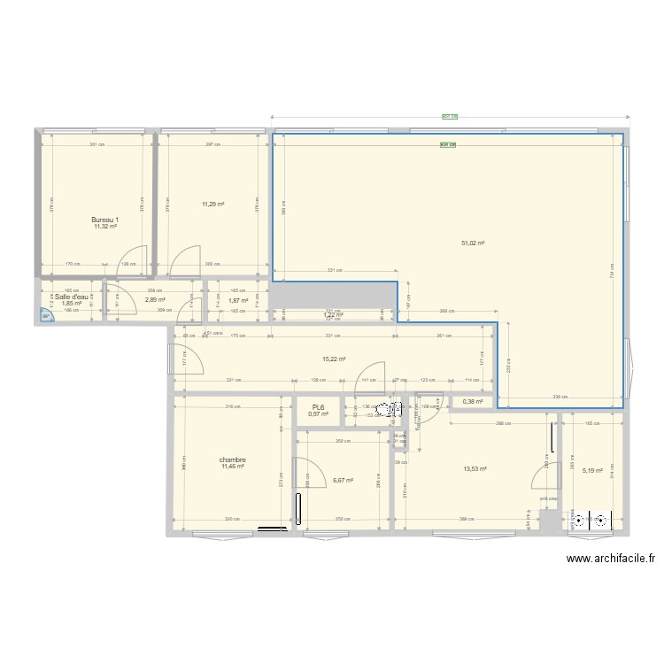 plan version INITIALE REMIS AUX BONNES DIMENSIONS. Plan de 17 pièces et 138 m2