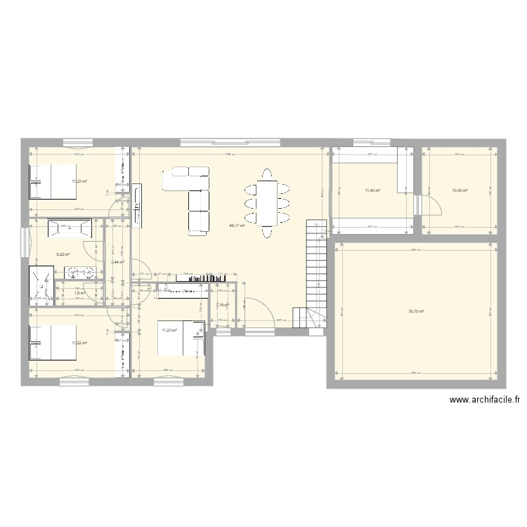 plan maison RDC. Plan de 11 pièces et 156 m2