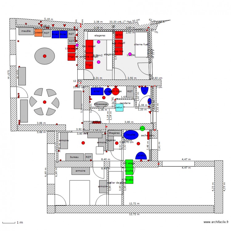 Lingerie cuisine cellier salle d'eau. Plan de 0 pièce et 0 m2