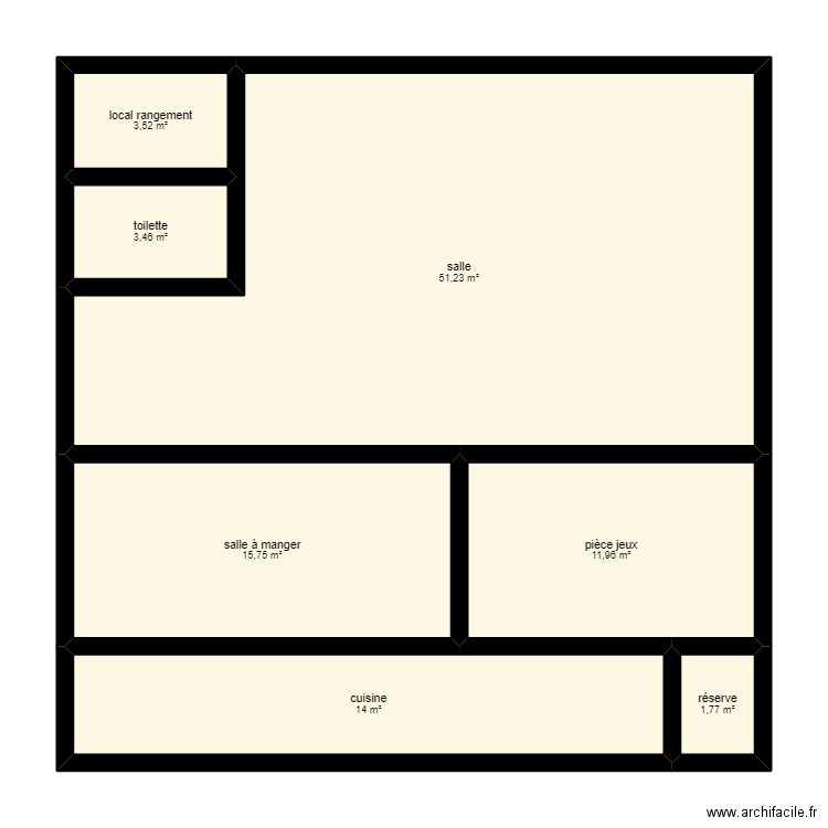 Pièce 50m². Plan de 7 pièces et 102 m2