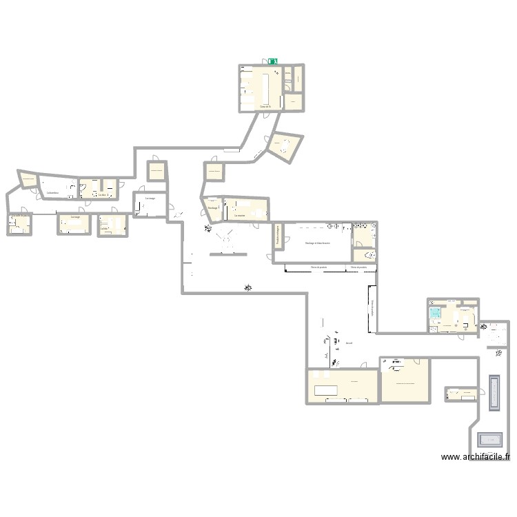 Stage. Plan de 20 pièces et 287 m2