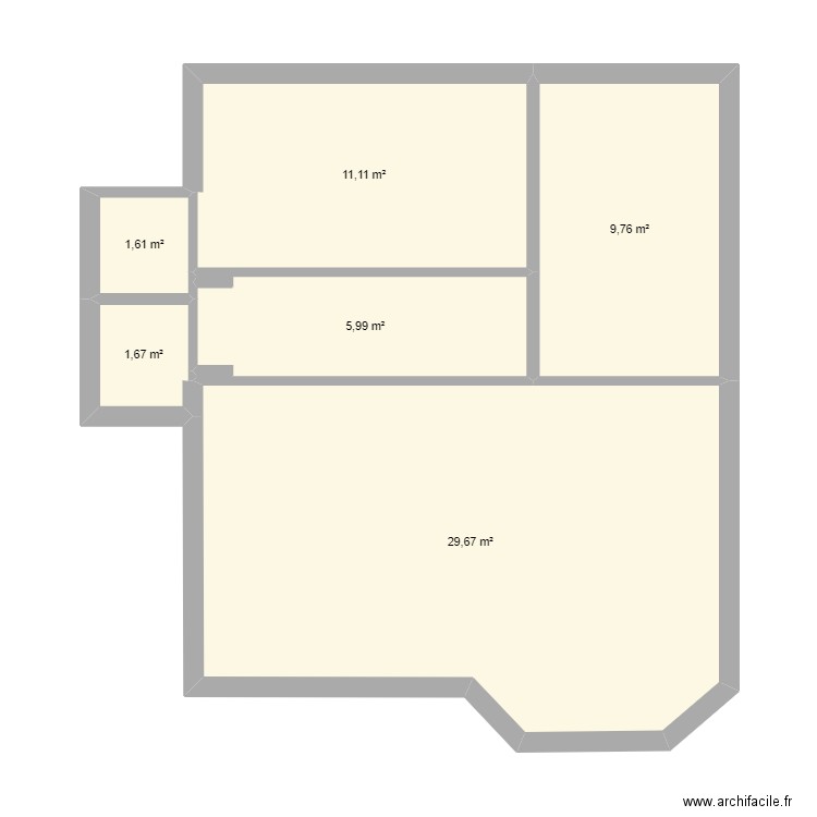 RDC. Plan de 6 pièces et 60 m2