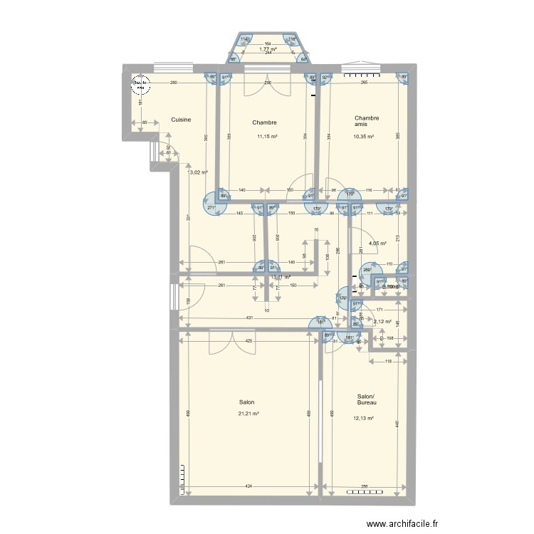 Plancha sans meuble. Plan de 10 pièces et 89 m2