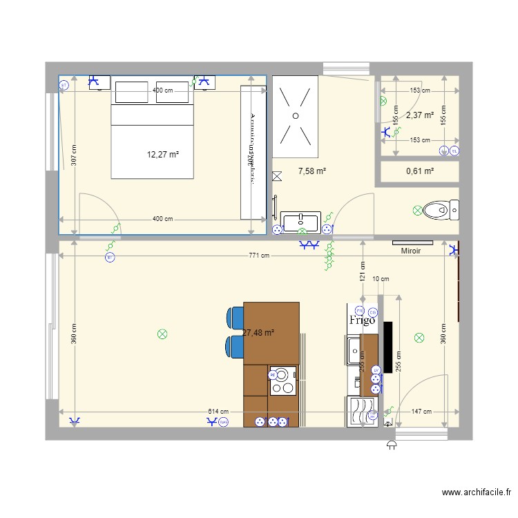 Sasha peinture 1. Plan de 5 pièces et 50 m2