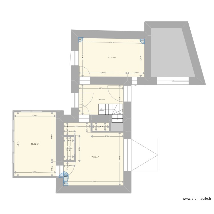 Montesson. Plan de 16 pièces et 184 m2