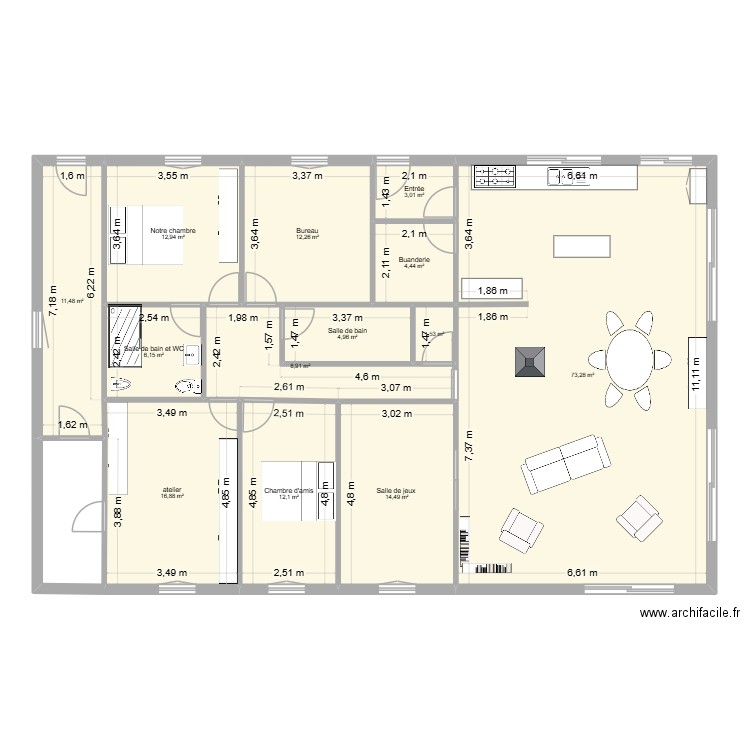 Plan maison plein pieds. Plan de 13 pièces et 182 m2