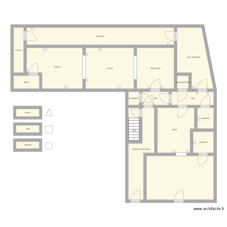 biobébé. Plan de 20 pièces et 136 m2