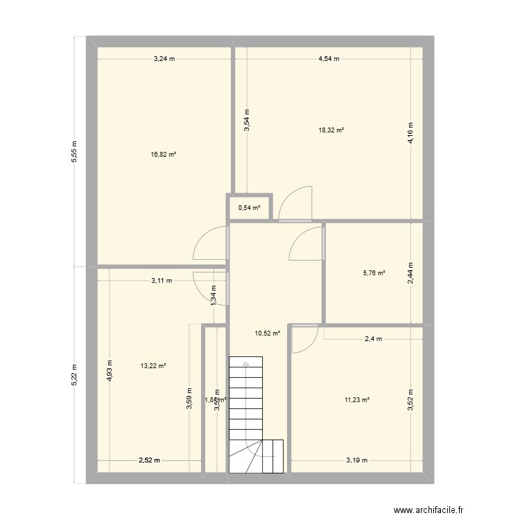 Léon 2ème. Plan de 8 pièces et 78 m2