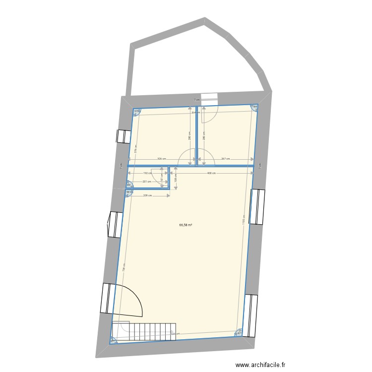 Grange. Plan de 1 pièce et 67 m2