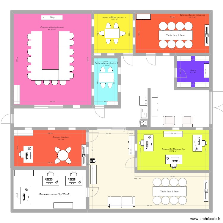 Telis V1. Plan de 8 pièces et 176 m2