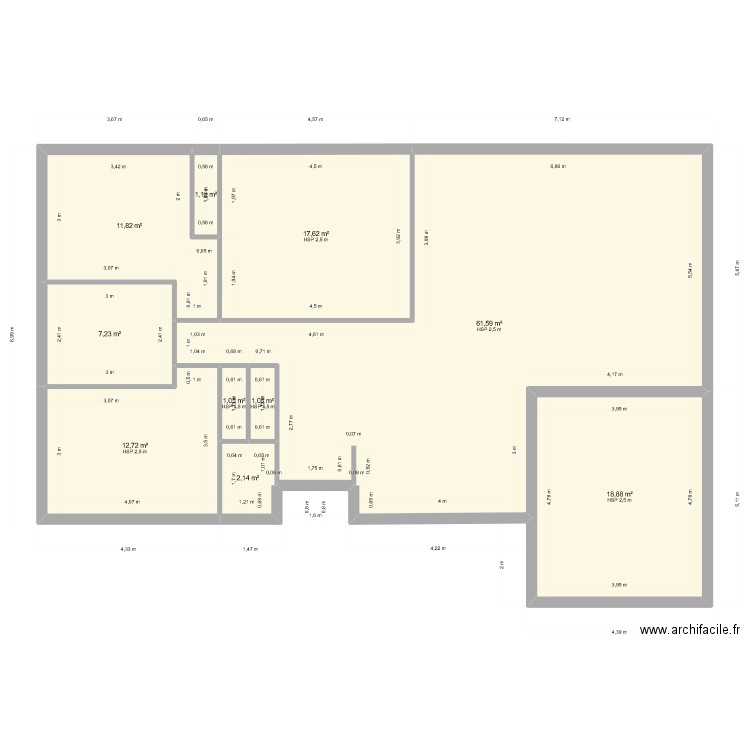 MAISON BAS NV 1. Plan de 10 pièces et 135 m2