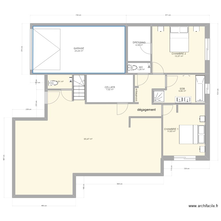 BRETAGNE 4. Plan de 9 pièces et 135 m2