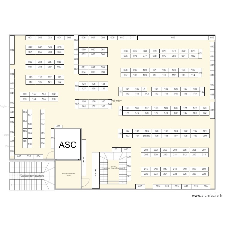 Magasin 1er . Plan de 0 pièce et 0 m2