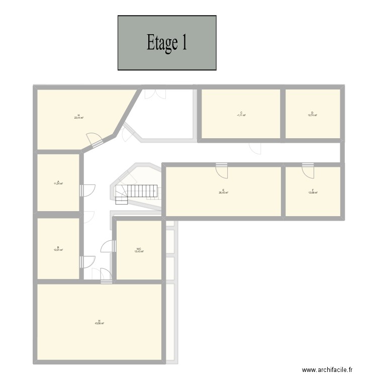 CPAS evacuation. Plan de 20 pièces et 335 m2