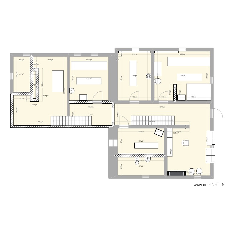 Clinique bourg. Plan de 10 pièces et 121 m2