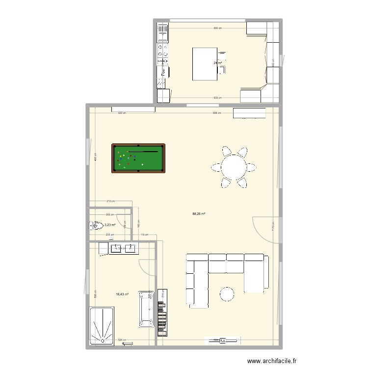 CELLE SAINT CYR. Plan de 4 pièces et 132 m2