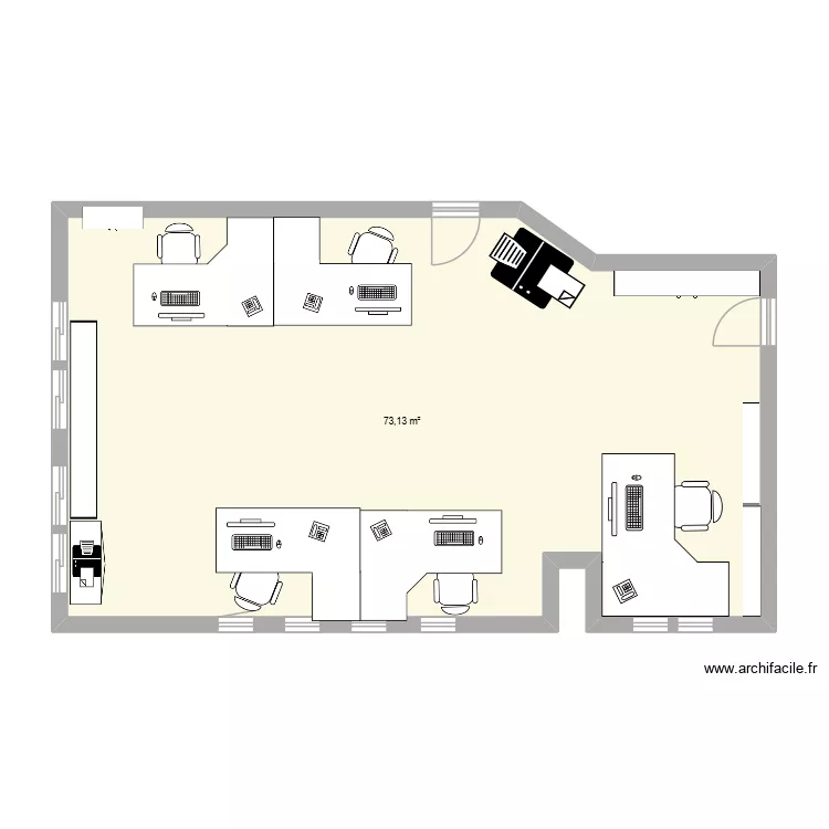 stage dahlia. Plan de 1 pièce et 73 m²