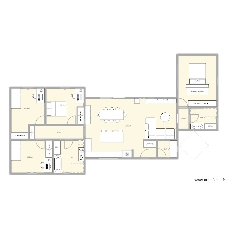 Maison. Plan de 17 pièces et 124 m2