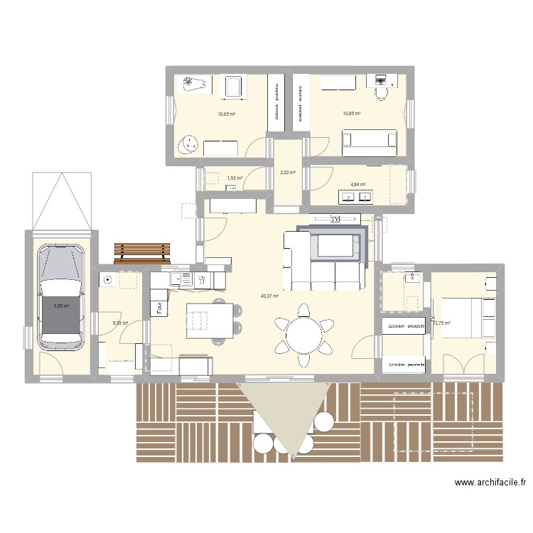 Maison. Plan de 9 pièces et 99 m2