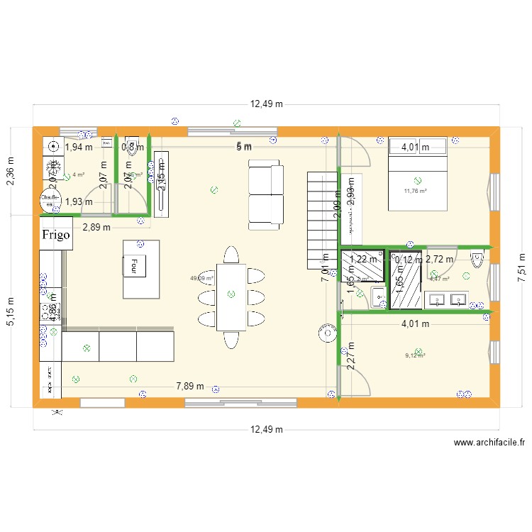 CHRIS. Plan de 7 pièces et 82 m2