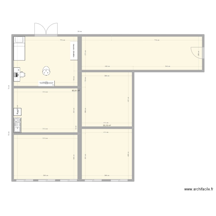 Salle techno. Plan de 2 pièces et 114 m2