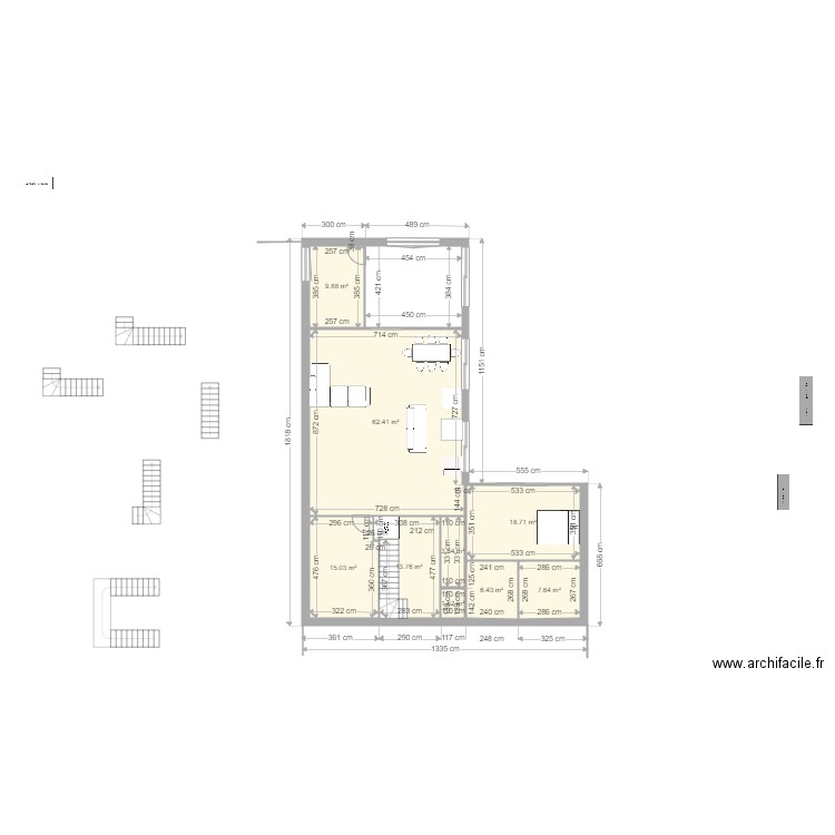 version JJ ENT Face 1501. Plan de 9 pièces et 139 m2