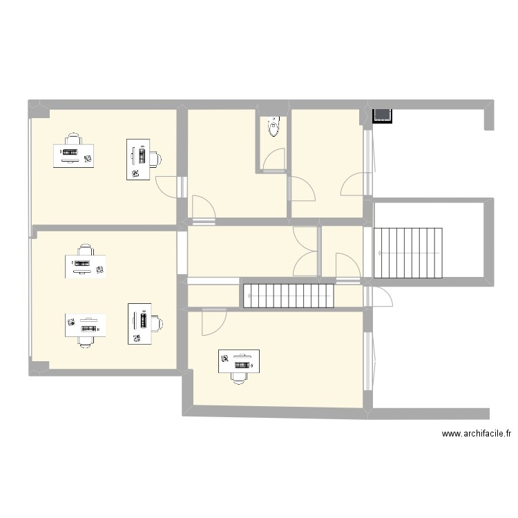 COMPLET. Plan de 43 pièces et 558 m2