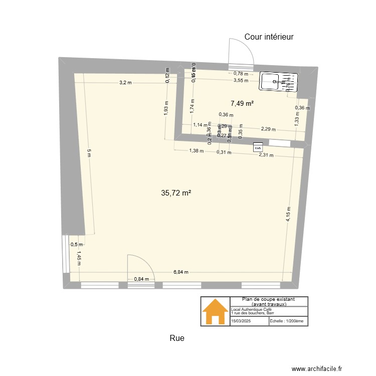 Authentique Café existant. Plan de 4 pièces et 46 m2