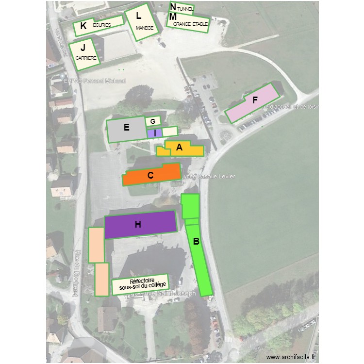 Plan de  Masse. Plan de 20 pièces et 7655 m2