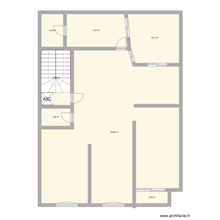Maison UCF R. Plan de 7 pièces et 162 m²