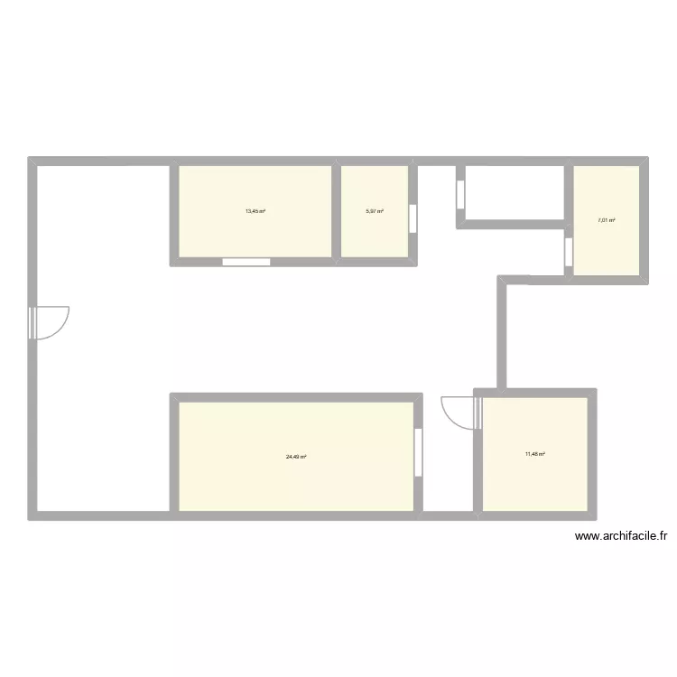 entrepot. Plan de 5 pièces et 62 m²