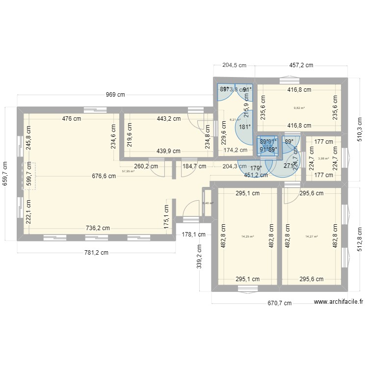 MALONNES. Plan de 8 pièces et 108 m2