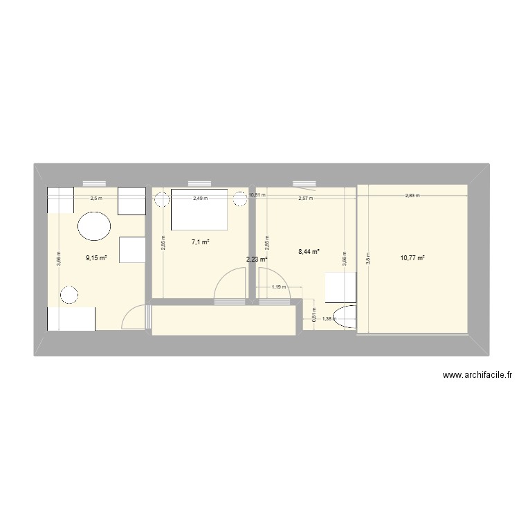 HANGAR. Plan de 5 pièces et 77 m2