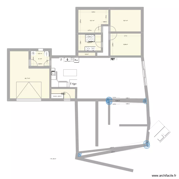 LL23. Plan de 15  et 174 m²