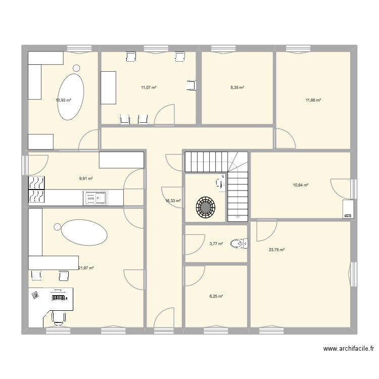 Libos. Plan de 11 pièces et 135 m2