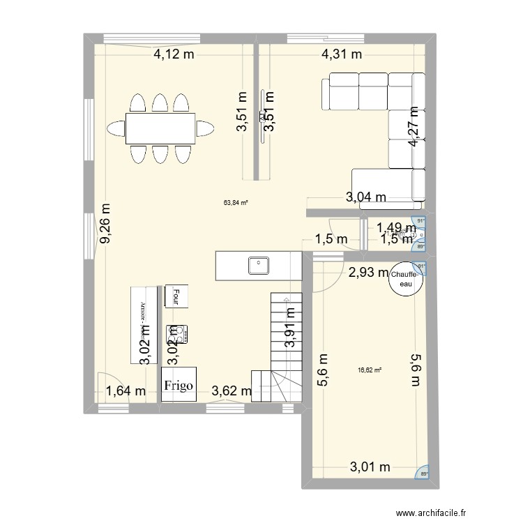 V1 RDC. Plan de 3 pièces et 82 m2