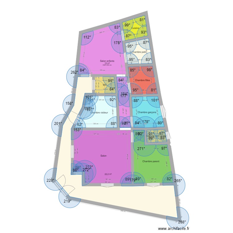 Plan famille. Plan de 11 pièces et 89 m2