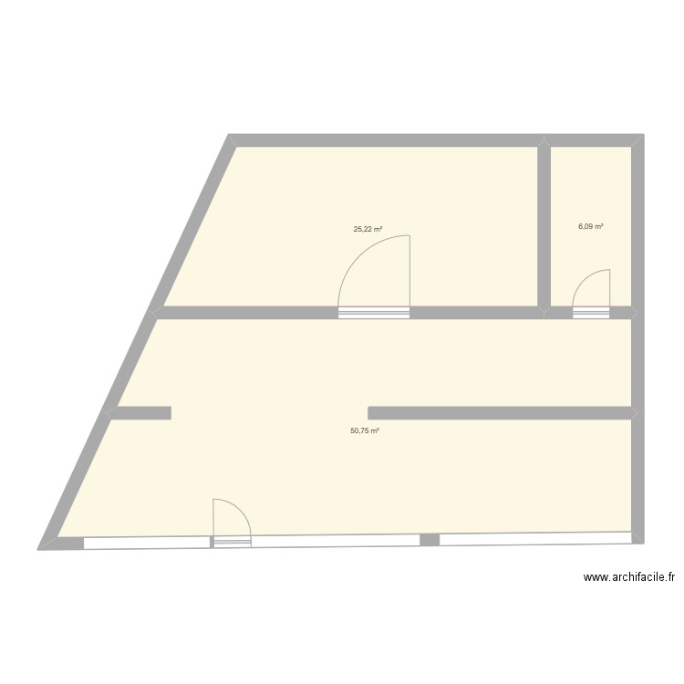 local. Plan de 3 pièces et 82 m2