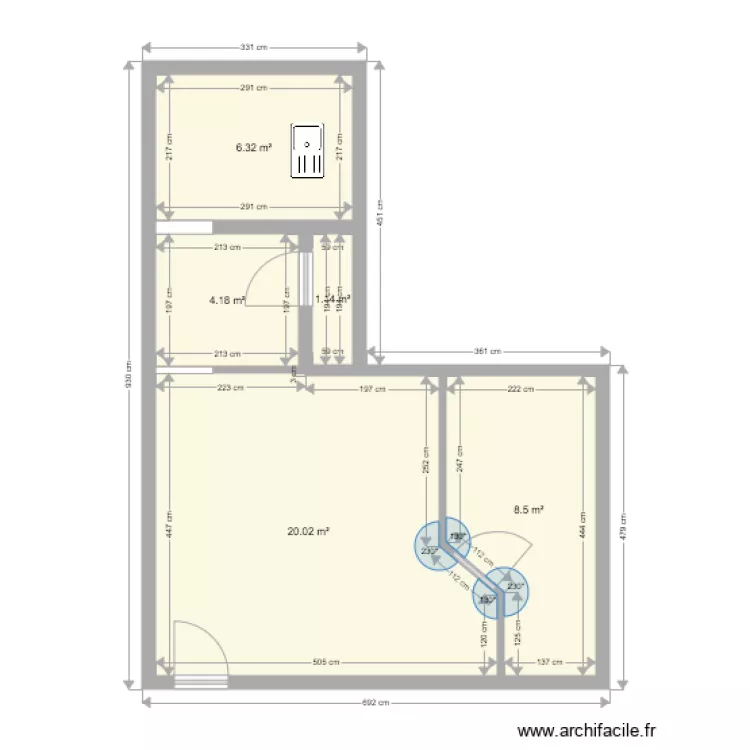 Local ecranre. Plan de 