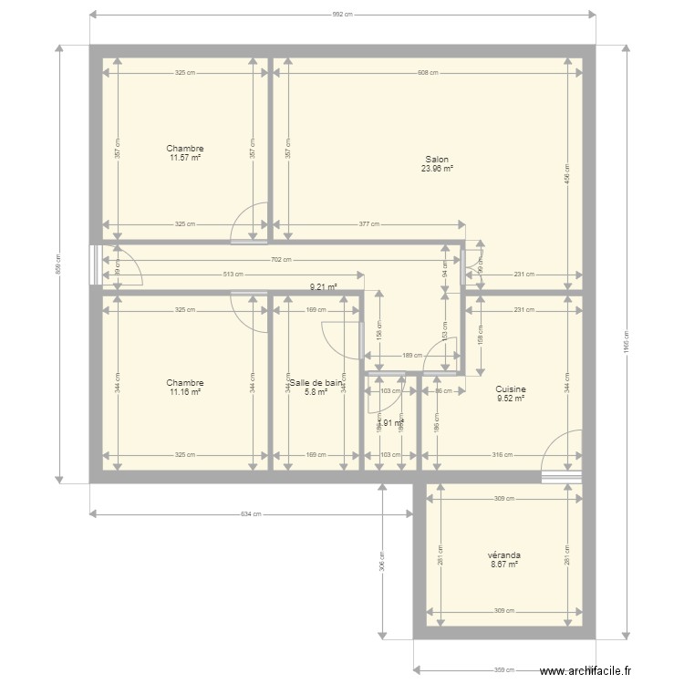 MIRO. Plan de 8 pièces et 82 m2